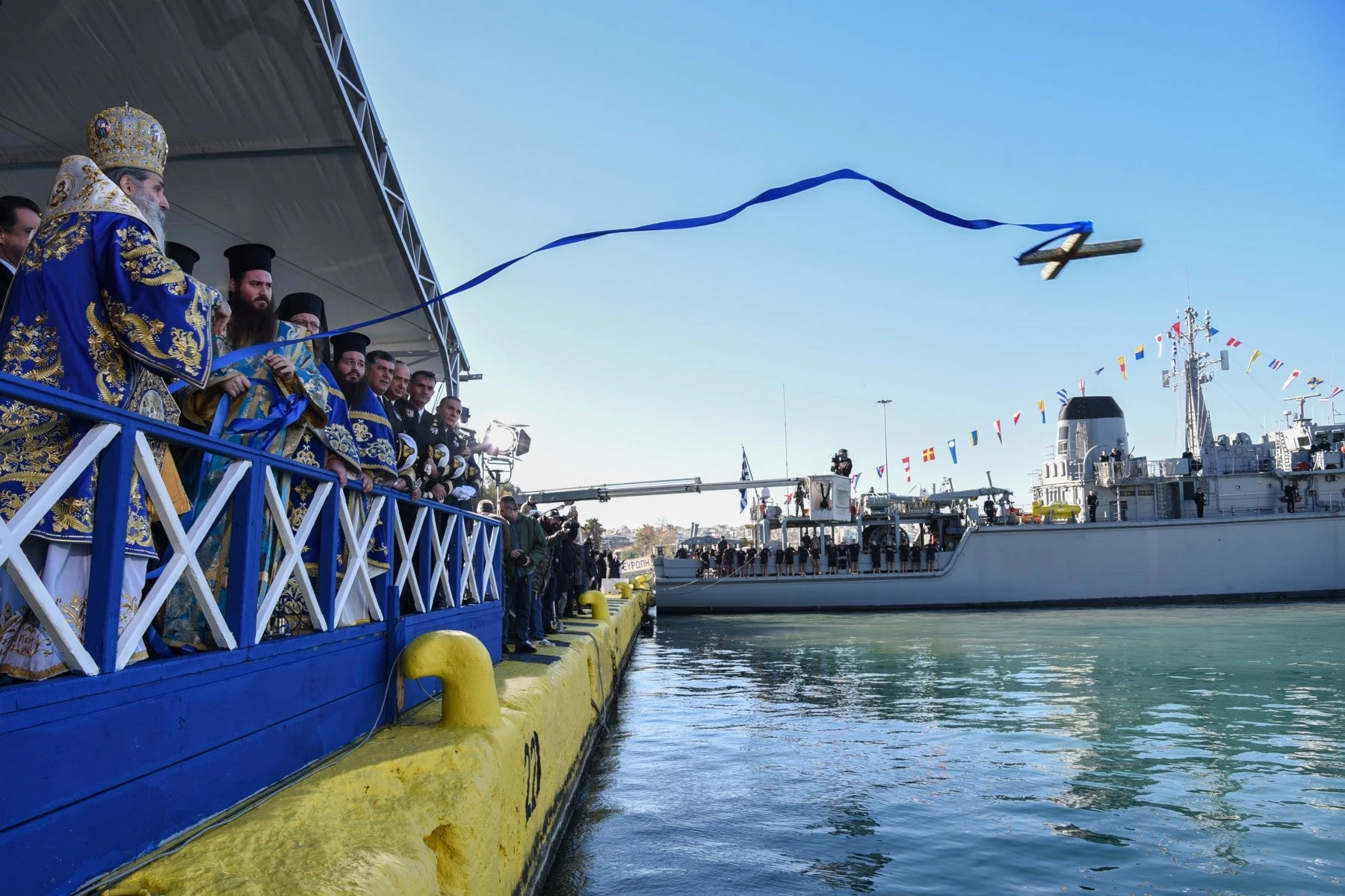 Ο «Ηφαιστίων» ματαιώνει τις τελετές αγιασμού στα λιμάνια Πειραιά και Ραφήνας